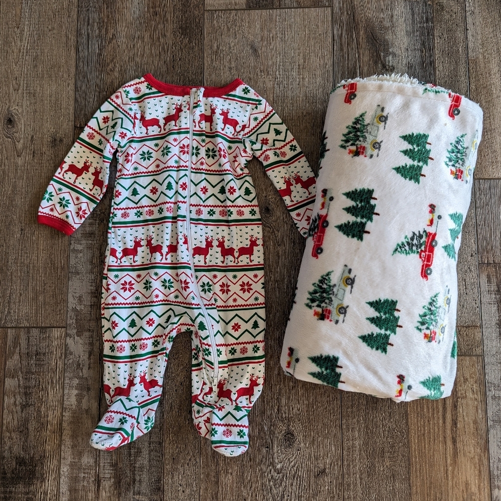 Christmas Sleeper & Blanket
